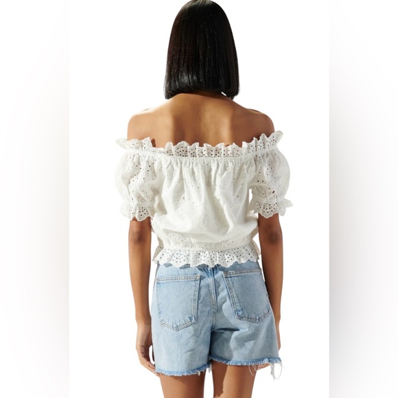 Sugar Lips - Niles Eyelet Lace Off The Shoulder
Crop Top Blouse-Size Small - Picture 3 of 10